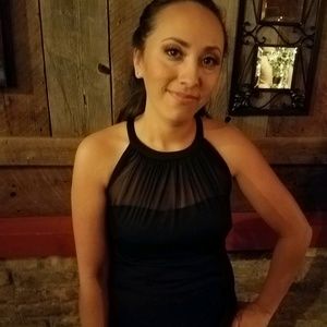 Meet your Posher, Candice